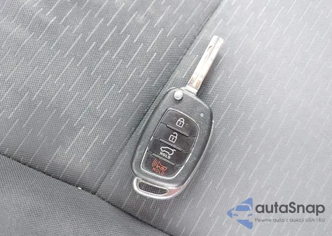 2019 Hyundai Tucson Se from USA, damaged, VIN KM8J23A45KU927522